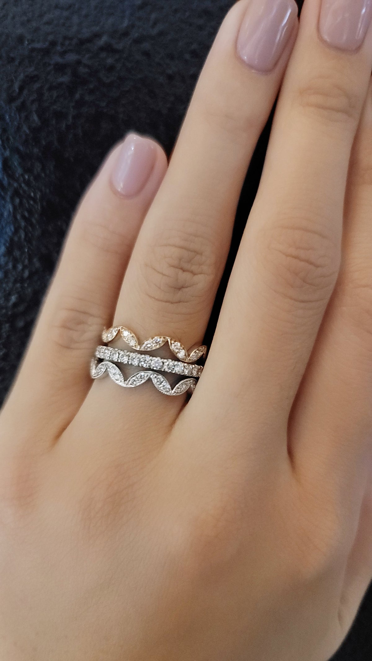 Love V Eyelet Ring