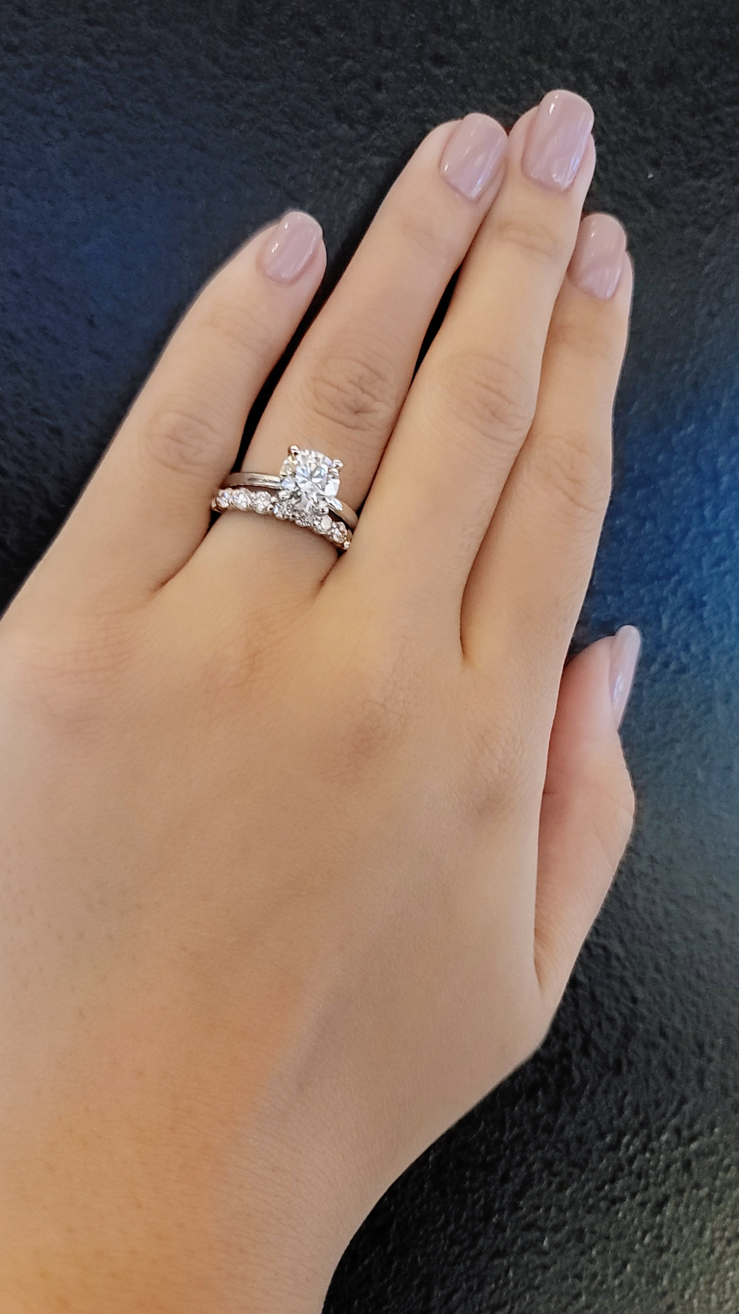 Love U Shared Prong Wedding band 100%