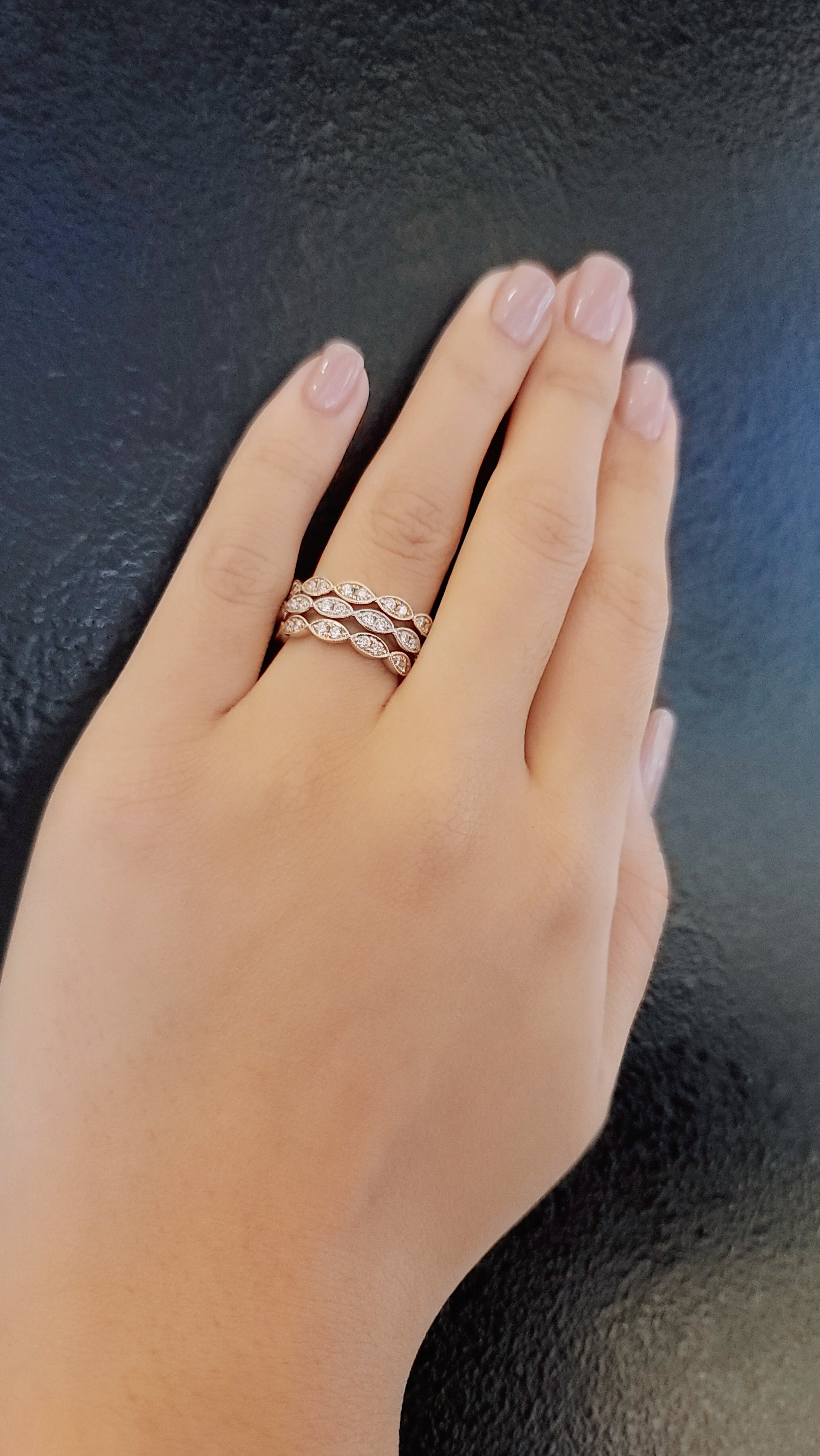 Love Eyelet Wedding Band 100%